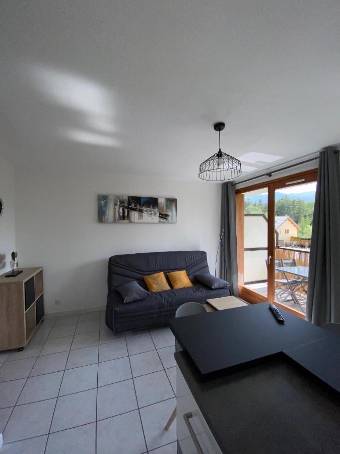 Appartement Situe A Cote Du Lac De Serre Poncon Saint-Sauveur  Extérieur photo